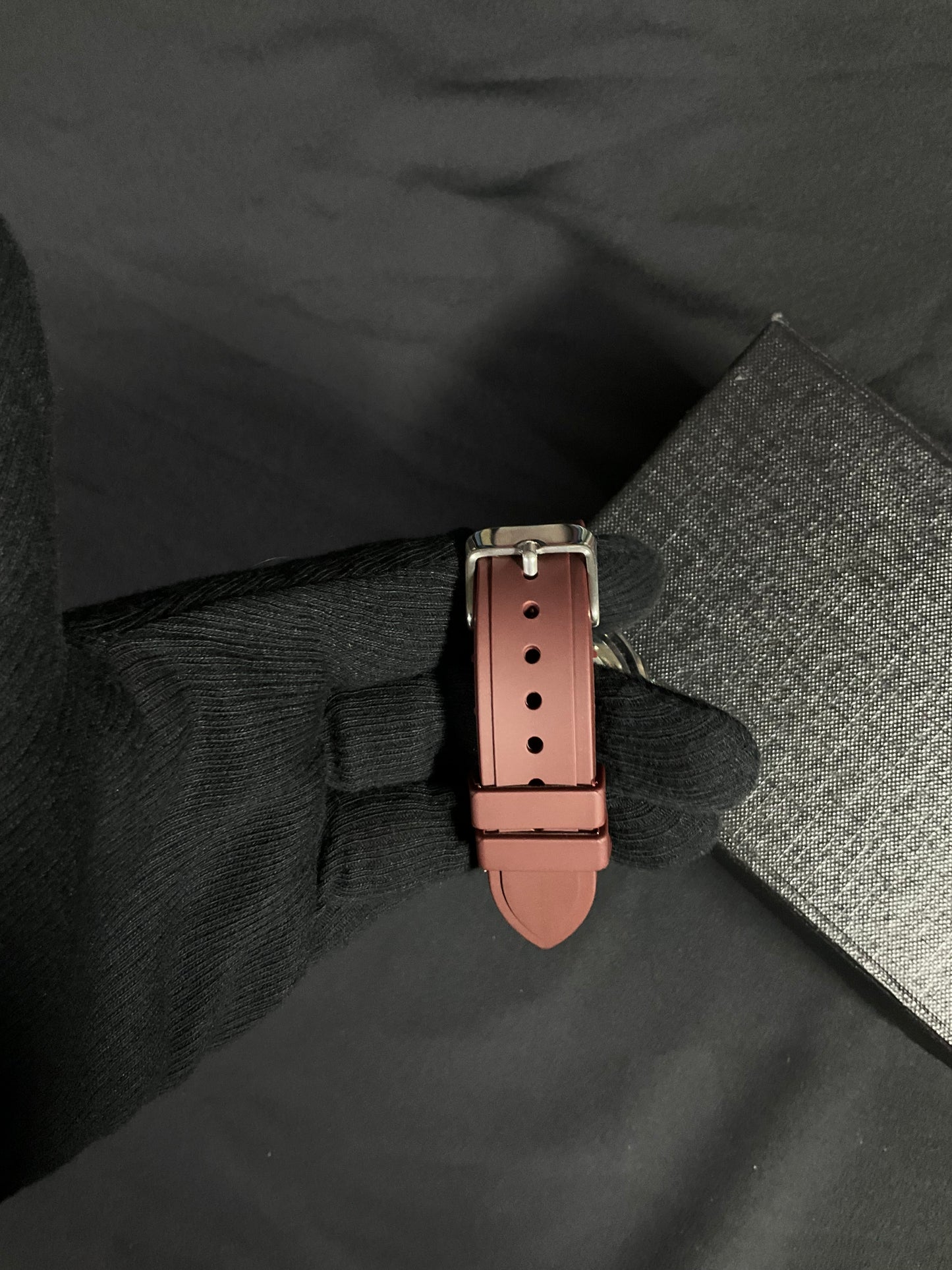 Dearno Timeless Square